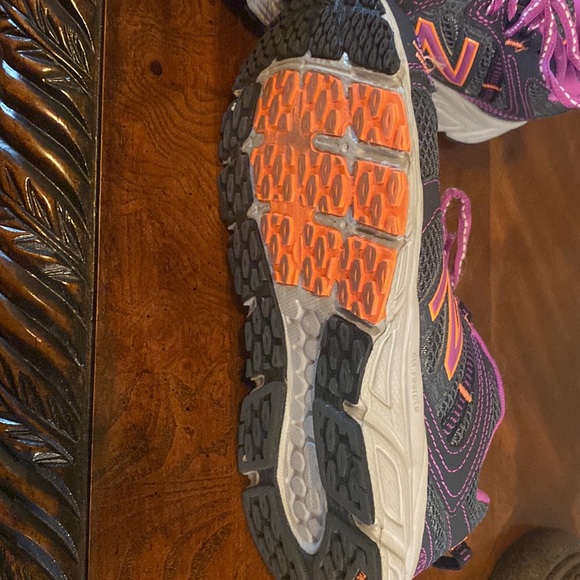 New Balance running shoes size 5.5 - Picture 3 of 3